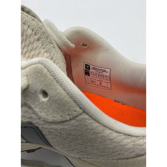 Veja 'Venturi' White Suede And Leather-Trimmed Alveomesh Sneakers Size 7 - Picture 4 of 6